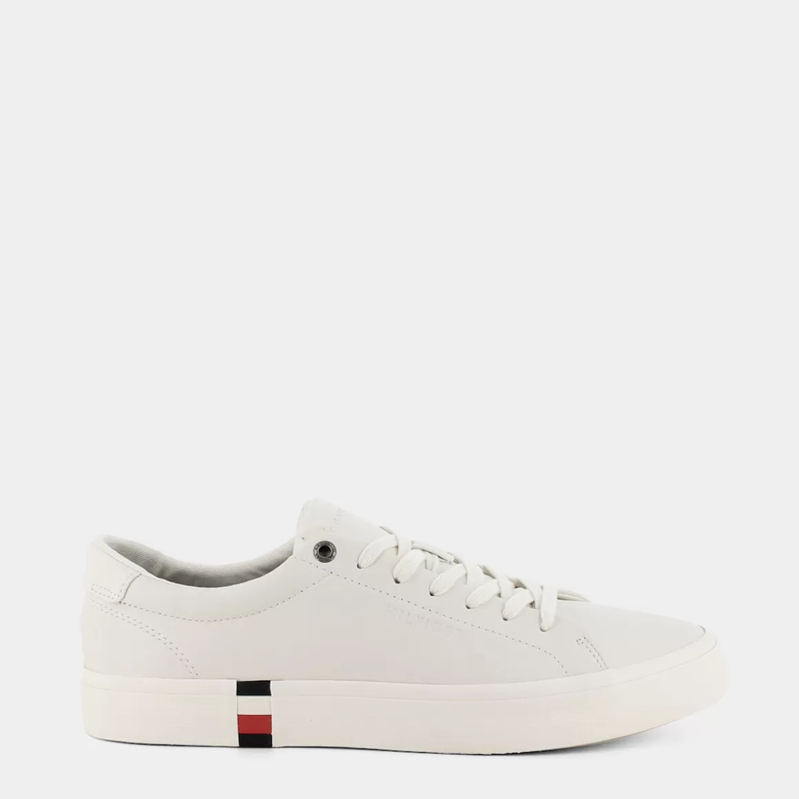 Shop TOMMY HILFIGER Fm0Fm04036Ybi Sneakers Bianco