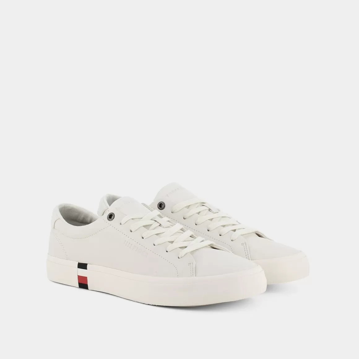 Shop TOMMY HILFIGER Fm0Fm04036Ybi Sneakers Bianco