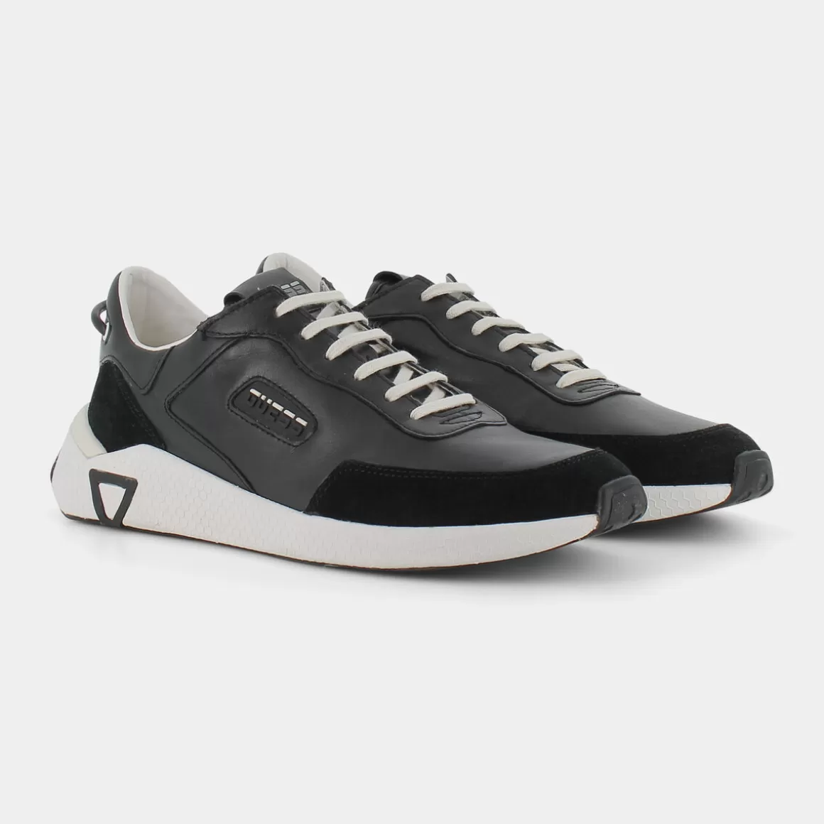 Shop GUESS Fm5Mna Lea 12 Nero Sneakers Grigio